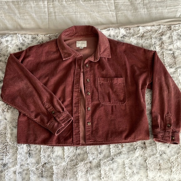 American Eagle Outfitters Tops - Cropped Corduroy Button Up